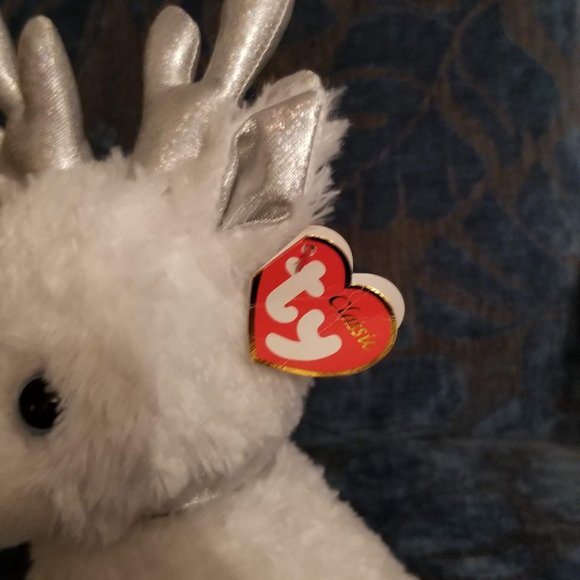 Snocap the reindeer Beanie - Picture 4 of 8